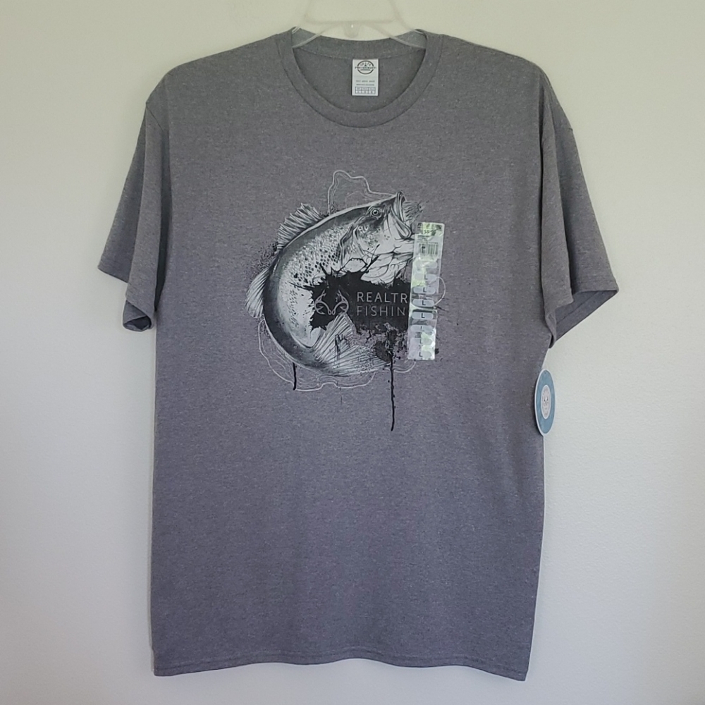 Delta RealTree Gray Graphic Fish Short Sleeve T-Shirt L